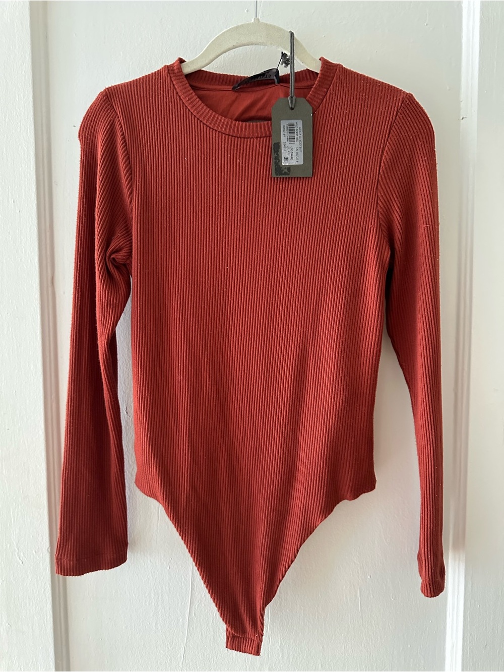 All Saints Molly LS Bodysuit Open-Back Ribbed Long-Sleeve Bodysuit in Berry Red - Picture 2 of 11